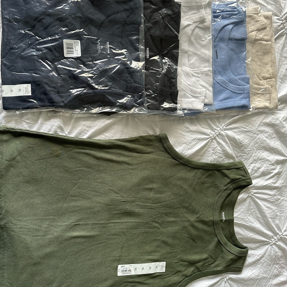 (5 tank tops) Sonoma Women's Tank Tops - Picture 3 of 4